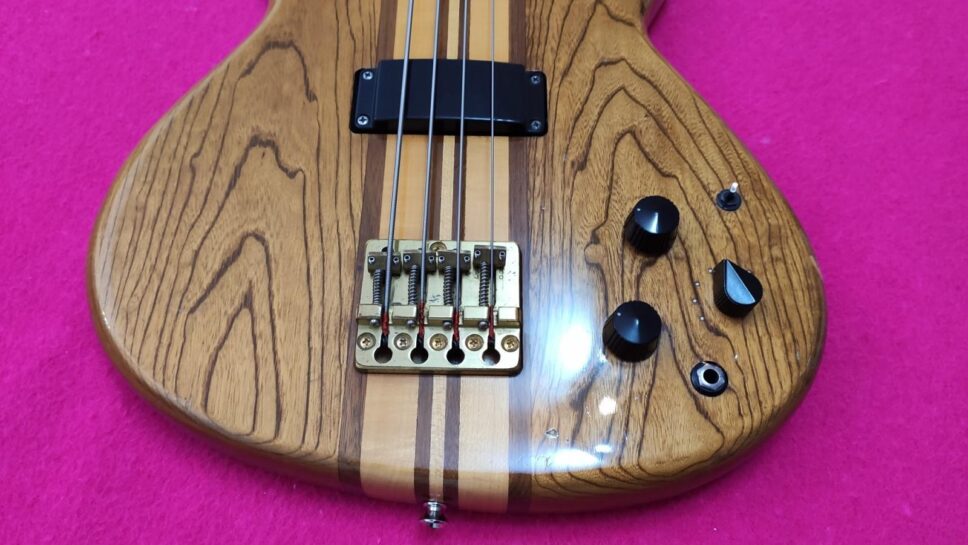 ARIA PRO II SB-1000 Oak 1981 (simil Cliff Burton Metallica)