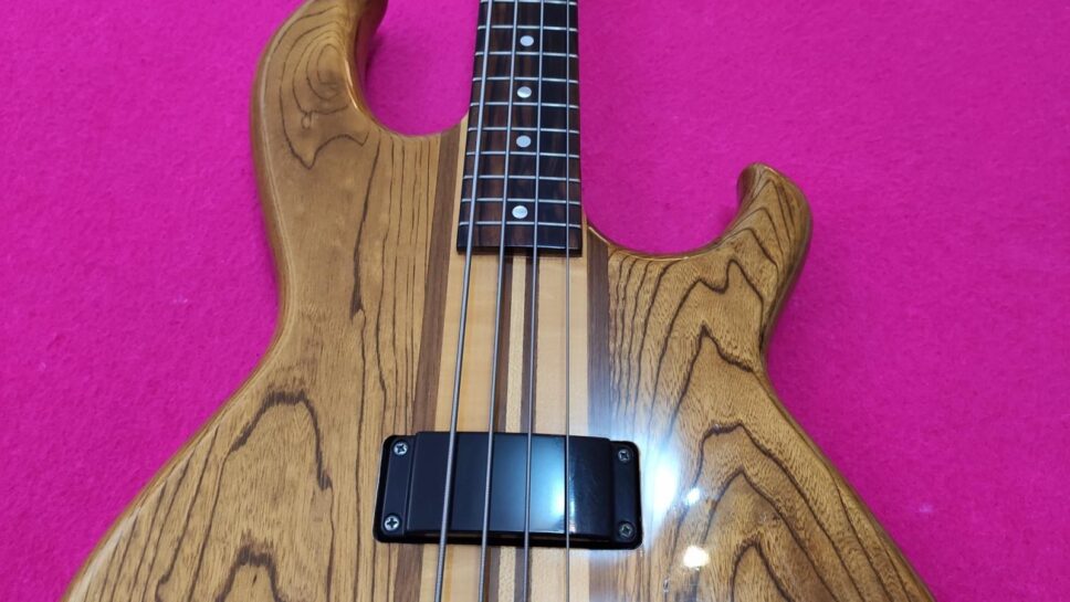 ARIA PRO II SB-1000 Oak 1981 (simil Cliff Burton Metallica)