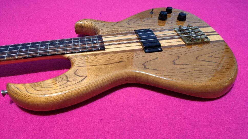 ARIA PRO II SB-1000 Oak 1981 (simil Cliff Burton Metallica)