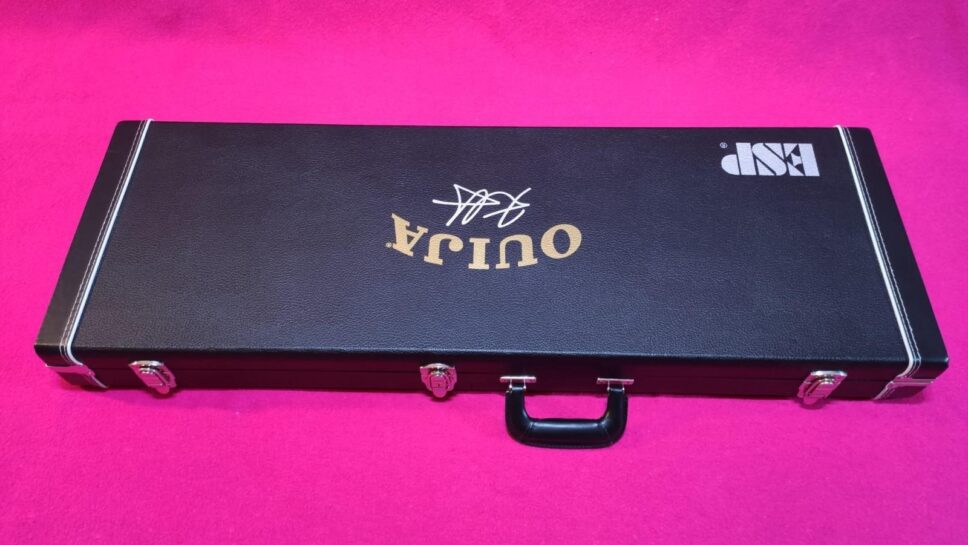 LTD (by ESP) KH PURPLE Sparkle Ouija Kirk Hammett (NTB) Limited 500p.