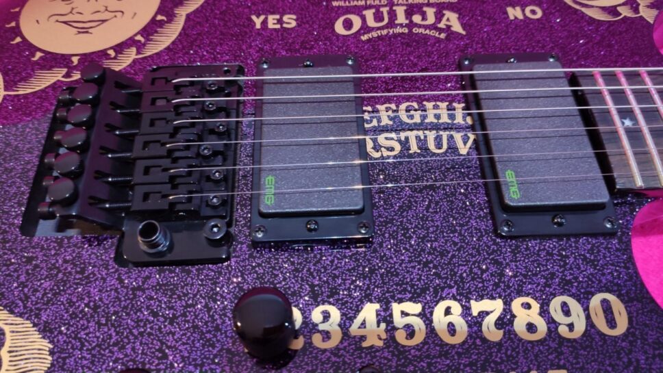 LTD (by ESP) KH PURPLE Sparkle Ouija Kirk Hammett (NTB) Limited 500p.