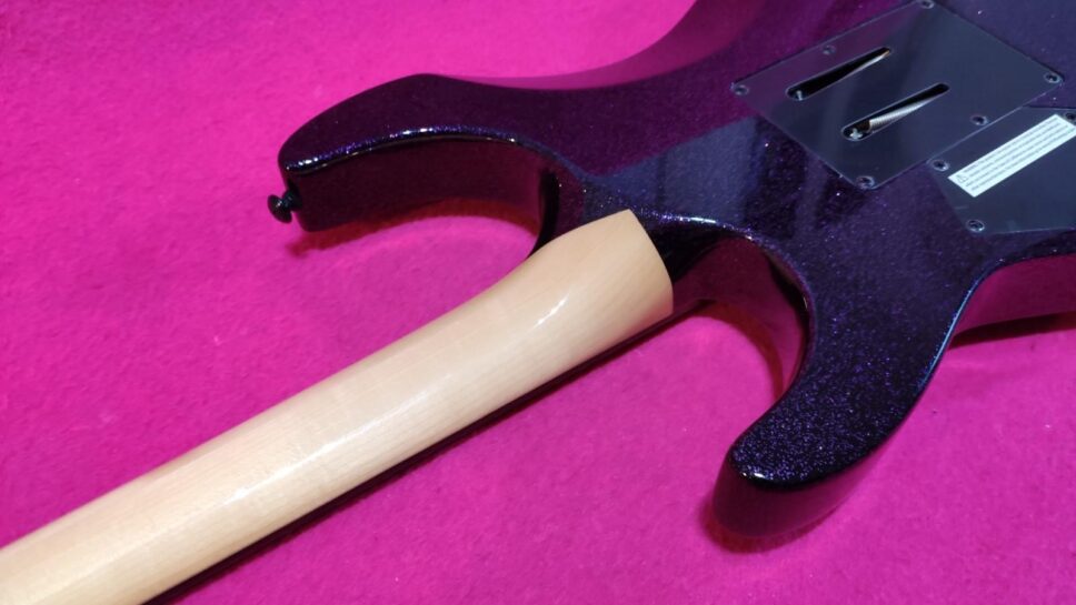 LTD (by ESP) KH PURPLE Sparkle Ouija Kirk Hammett (NTB) Limited 500p.