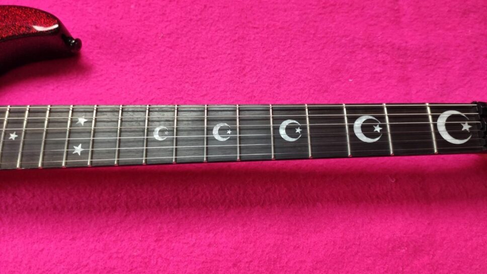 LTD (by ESP) KH RED Sparkle Ouija Kirk Hammet Limited Edition 500p.