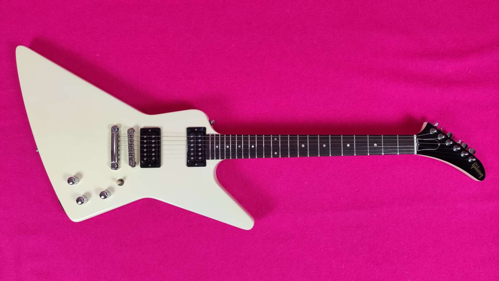Gibson Explorer 1984 EXP83 model