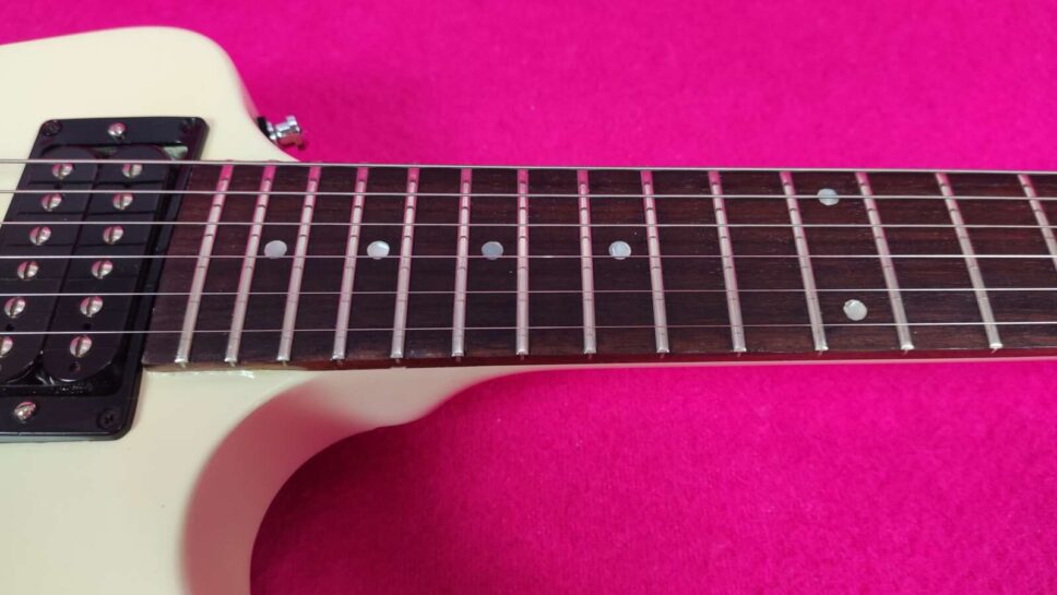 Gibson Explorer 1984 "EXP83" model