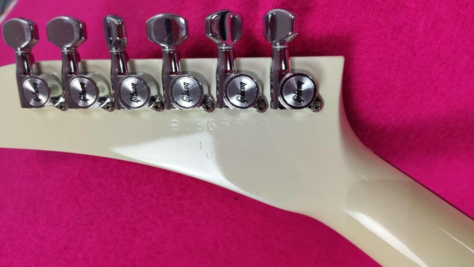 Gibson Explorer 1984 "EXP83" model