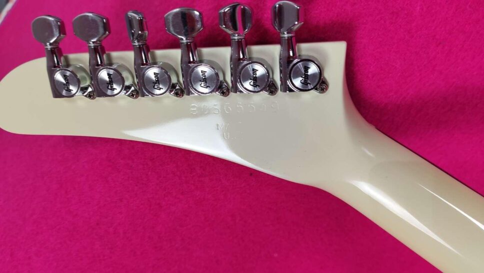 Gibson Explorer 1984 "EXP83" model