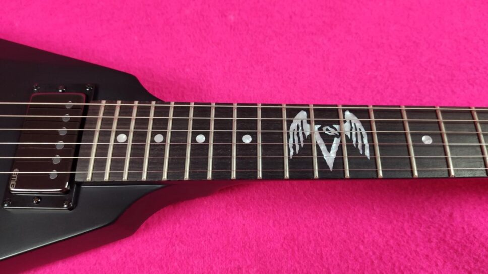 LTD (by ESP) Vulture BLKS James Hetfield Metallica Signature