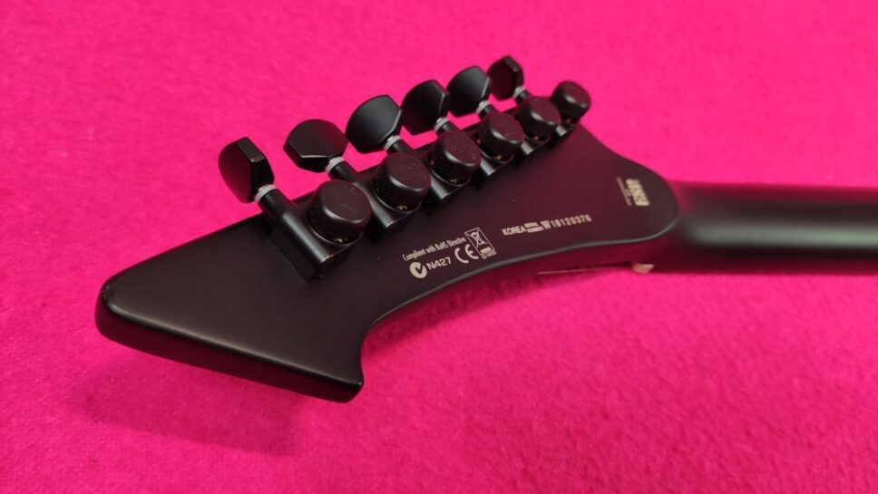 LTD (by ESP) Vulture BLKS James Hetfield Metallica Signature