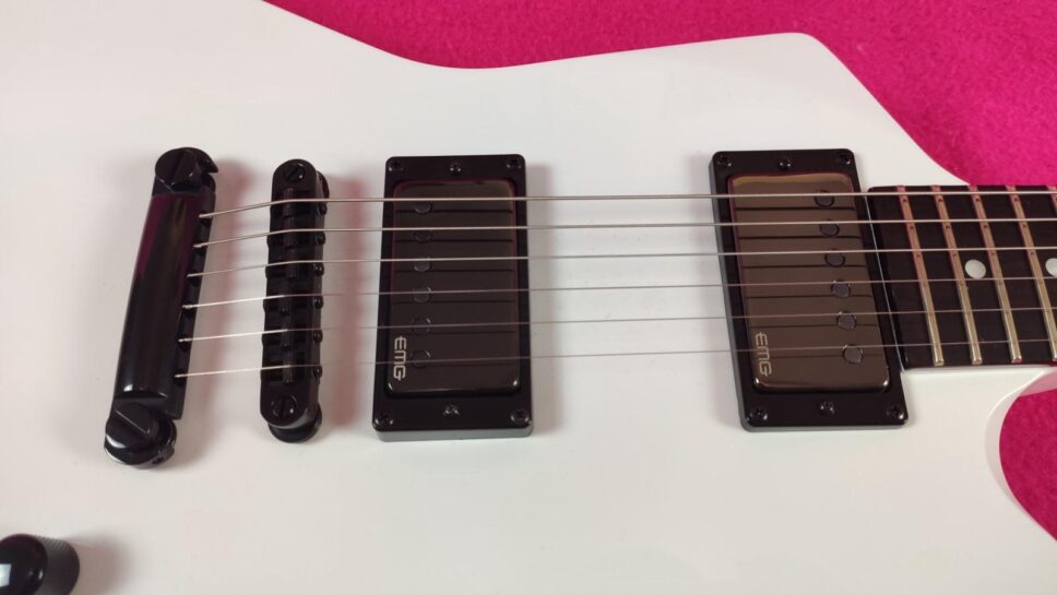 LTD (by ESP) Snakebyte SW Snow White James Hetfield Metallica + CUSTODIA