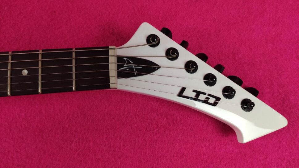 LTD (by ESP) Snakebyte SW Snow White James Hetfield Metallica + CUSTODIA
