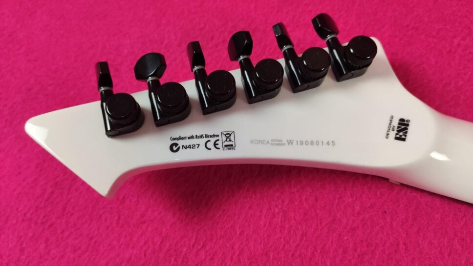 LTD (by ESP) Snakebyte SW Snow White James Hetfield Metallica + CUSTODIA