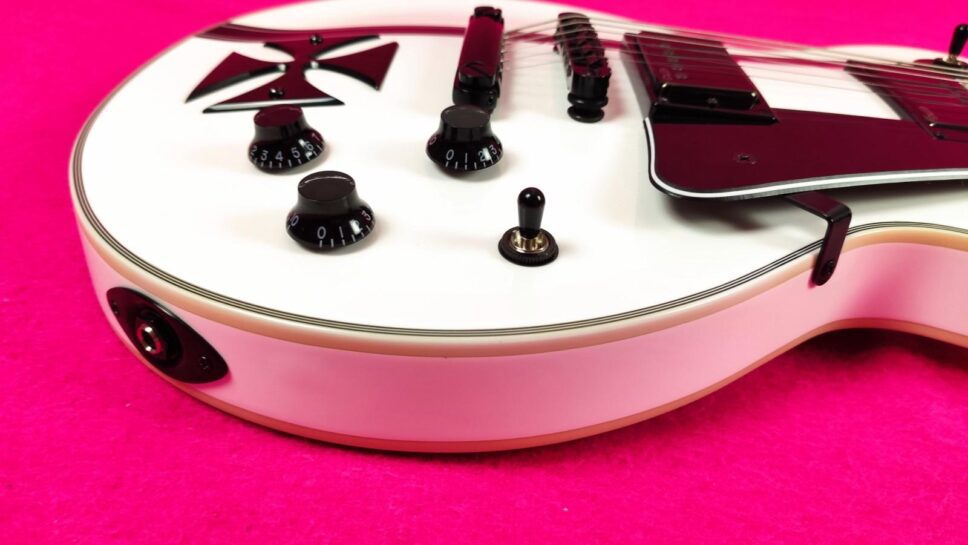 LTD (by ESP) Iron Cross SW (Snow White) James Hetfield Signature