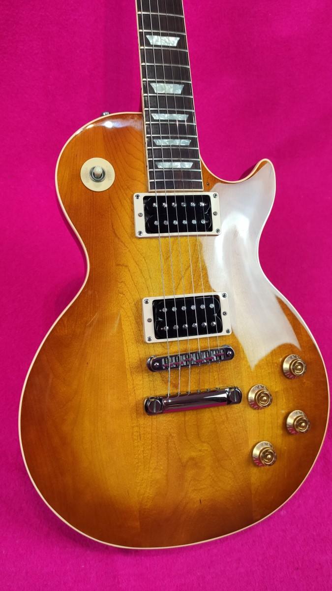 Gibson Les Paul Standard 1987 Slash #1 Replica more than “inspired by