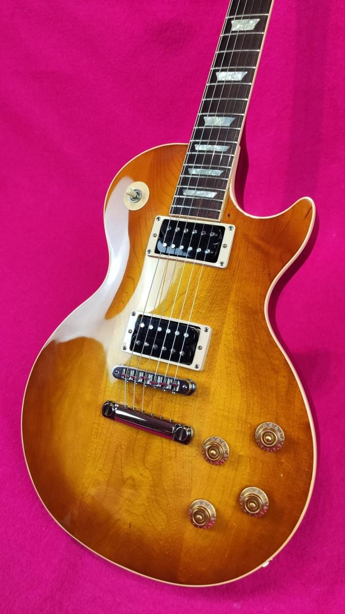 Gibson Les Paul Standard 1987 Slash #1 Replica more than “inspired by