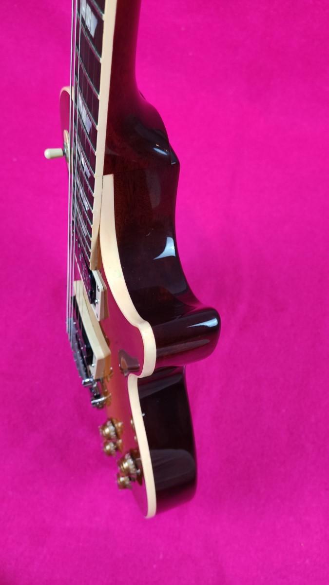 Gibson Les Paul Standard 1987 Slash #1 Replica more than “inspired by