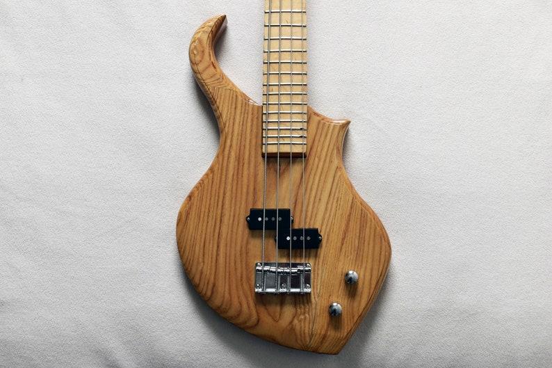 Custom Guitar P Bass