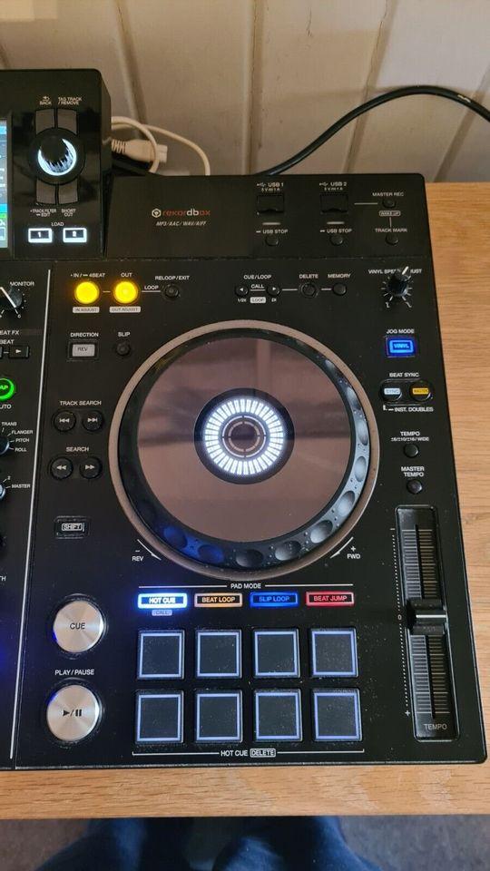 Pioneer XDJ-RX2 + DJ Controller - Boxed & Great Condition