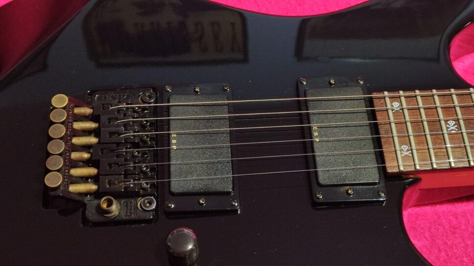 ESP M2 HAMMETT Skull & Crossbones (Metallica) from 1994