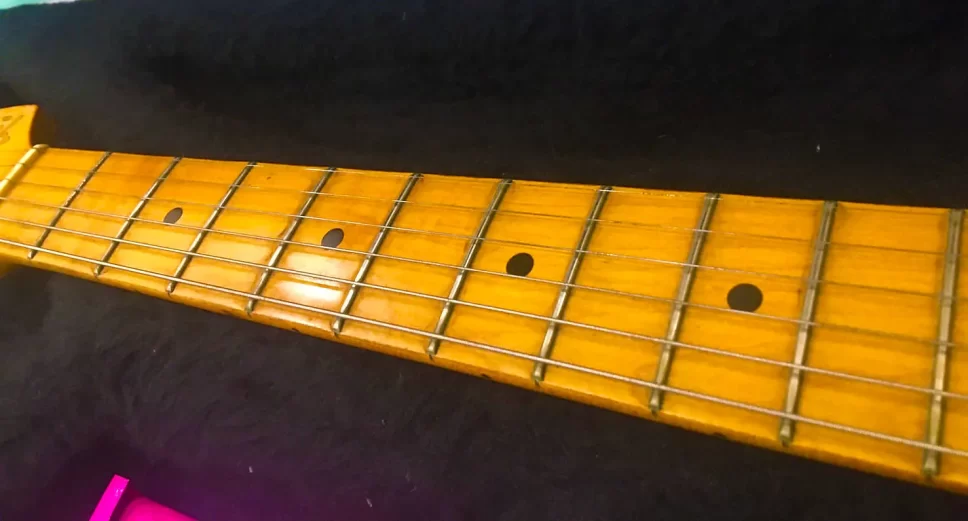 Fender American Traditional Stratocaster 2001 Torino Red