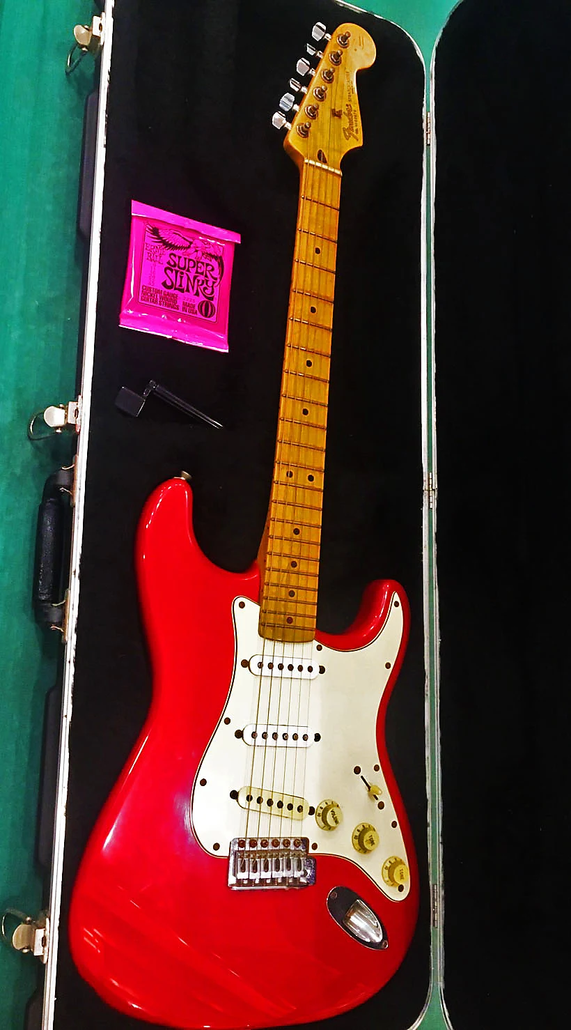 Fender American Traditional Stratocaster 2001 Torino Red