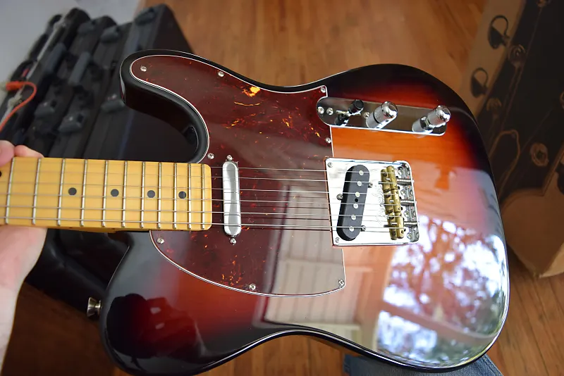 Fender American Professional II Telecaster 2022, OHSC & Paperwork