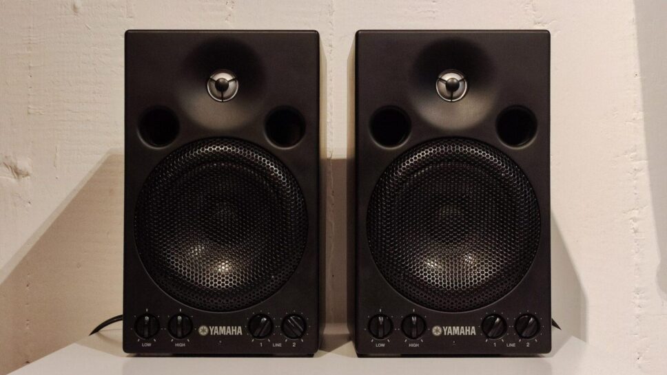 2 Yamaha MSP3 Monitor Speakers