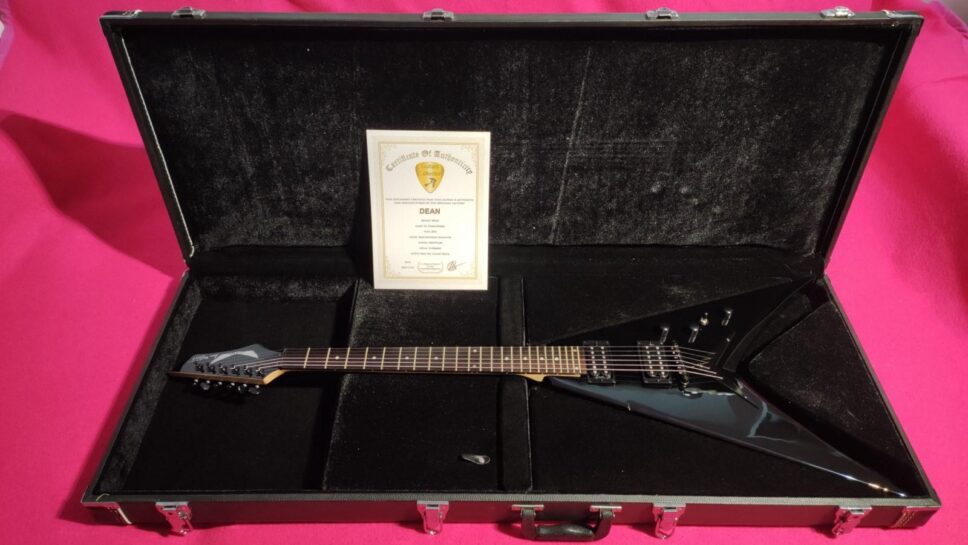 DEAN Dave Mustaine Signature VMNTxcbk Bolt On Classic Black