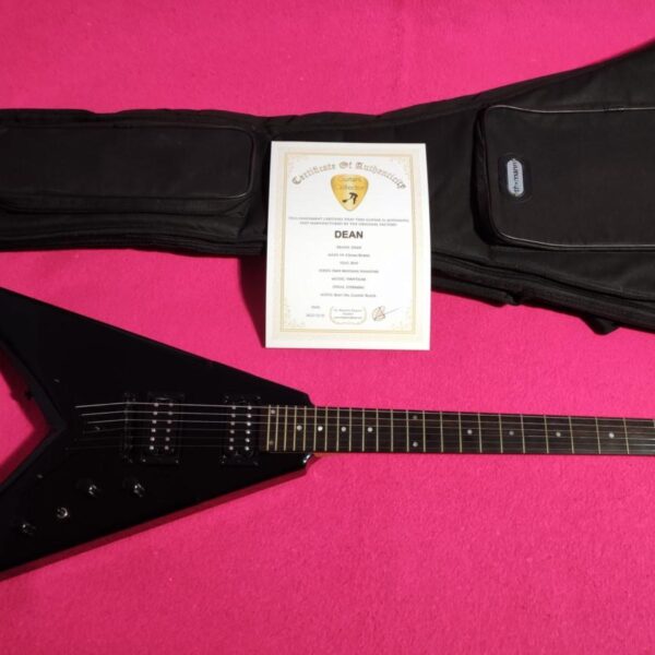 DEAN Dave Mustaine Signature VMNTxcbk Bolt On Classic Black