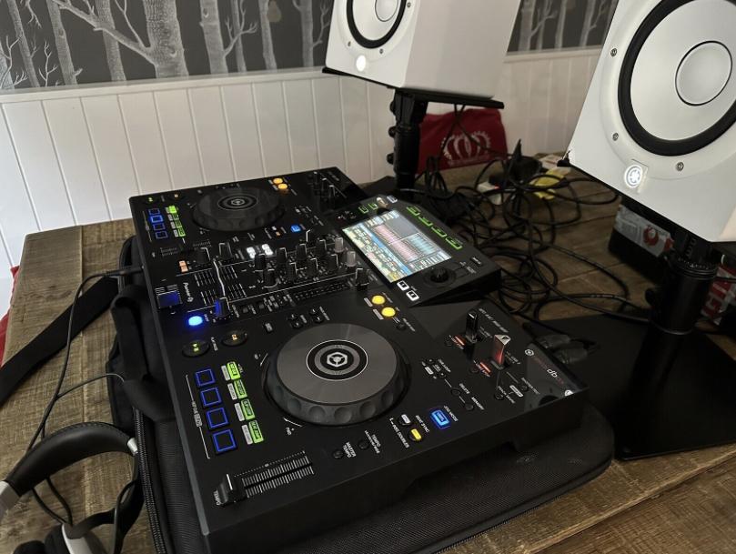 Pioneer DJ XDJ-RR All-In-One DJ System For Rekordbox + Power