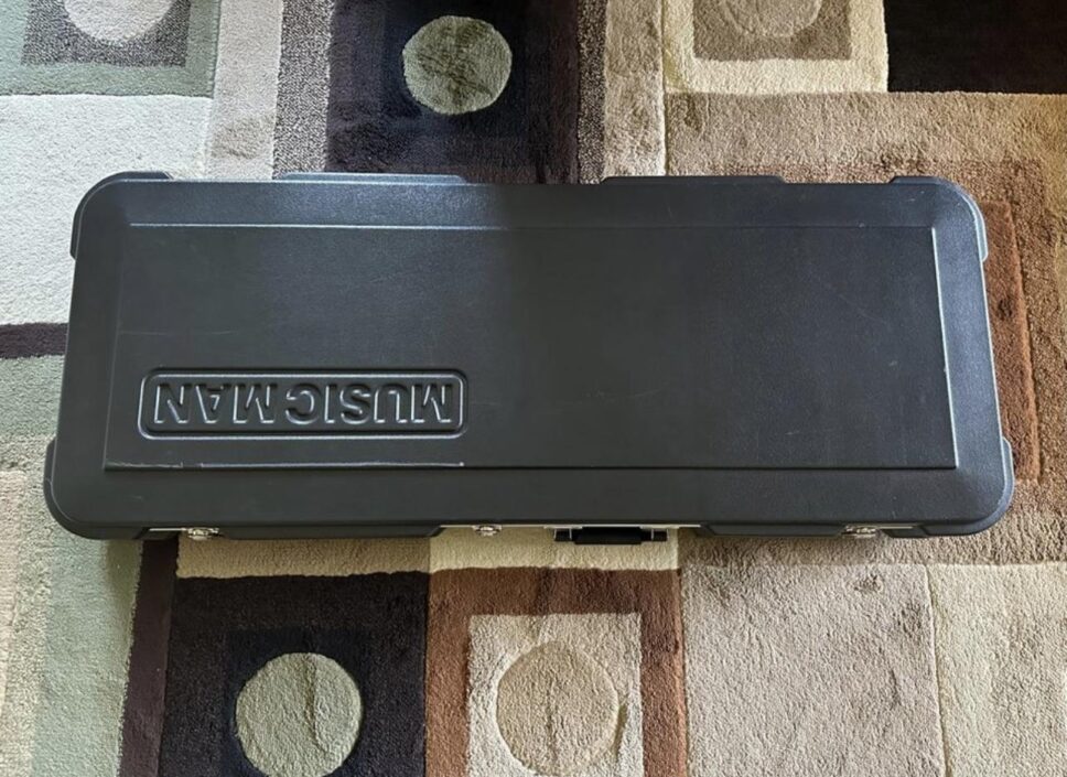 Music Man Luke III (LIII) Black (USA made)