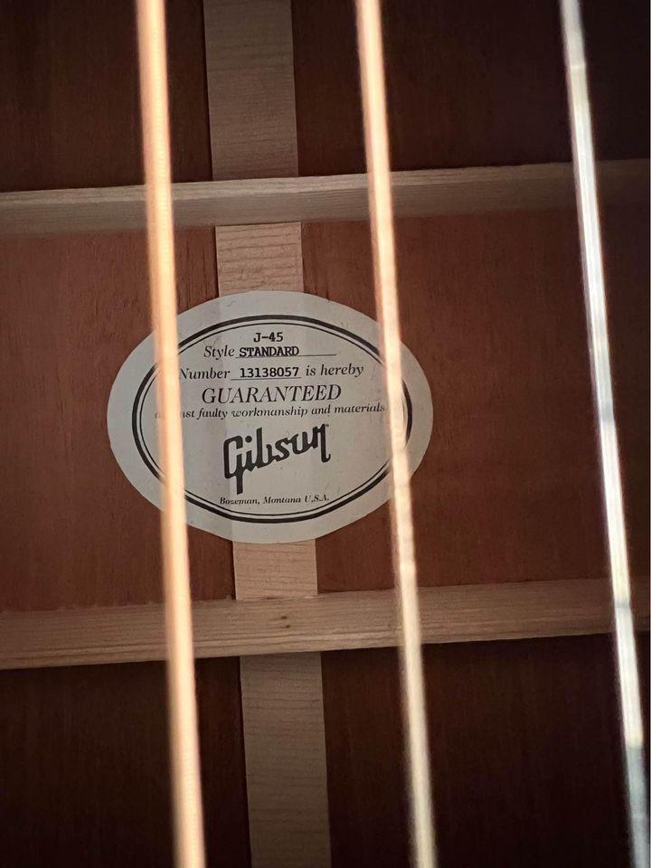 Pristine - 2018 Gibson J-45 Standard Electric Acoustic Guita