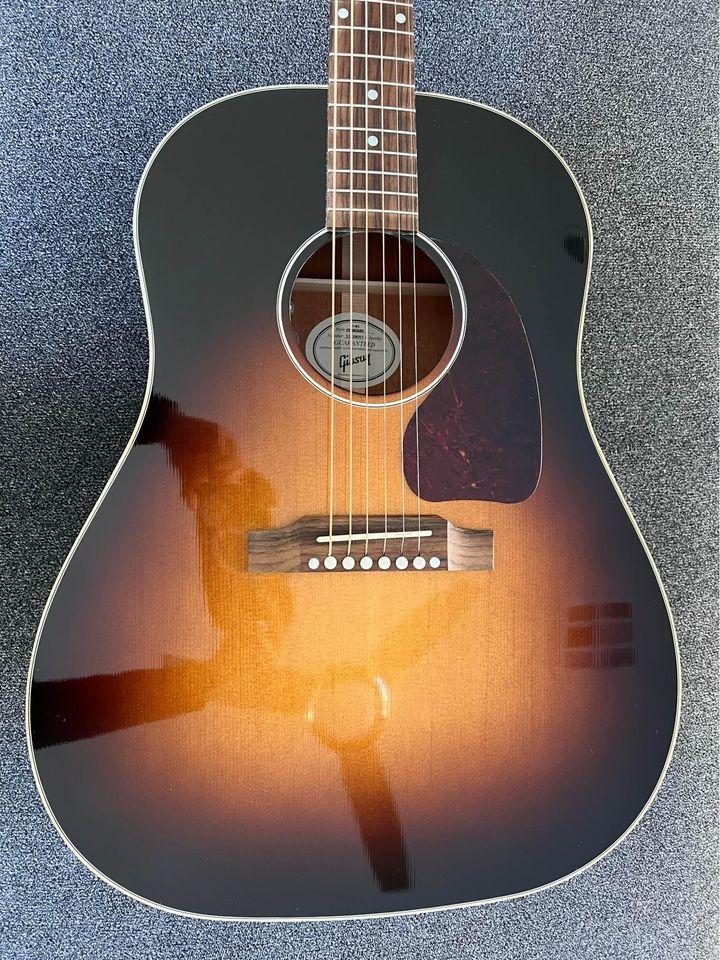 Pristine - 2018 Gibson J-45 Standard Electric Acoustic Guita
