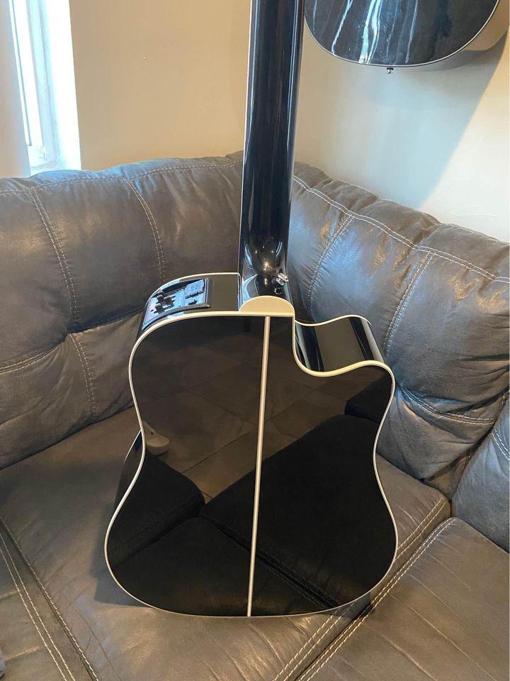 Takamine Legacy Deluxe - LEFT HANDED