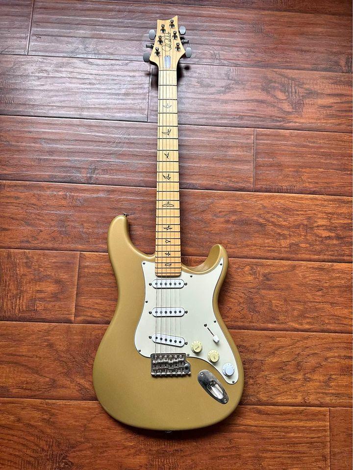 PRS Silver Sky John Mayer Golden Mesa