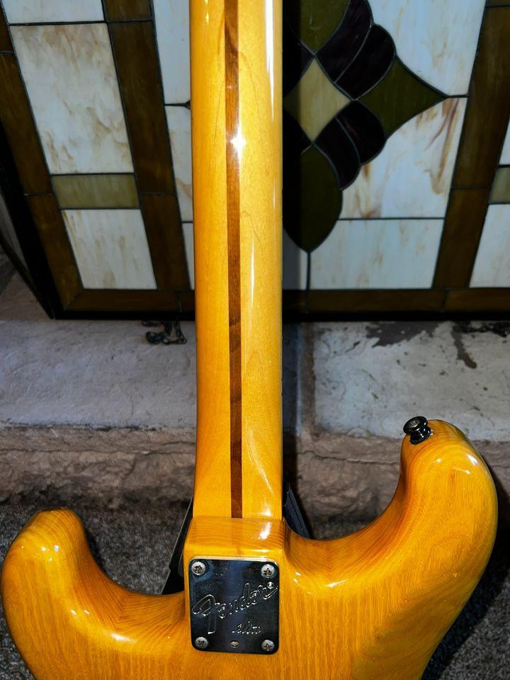 1984 Fender Stratocaster Elite