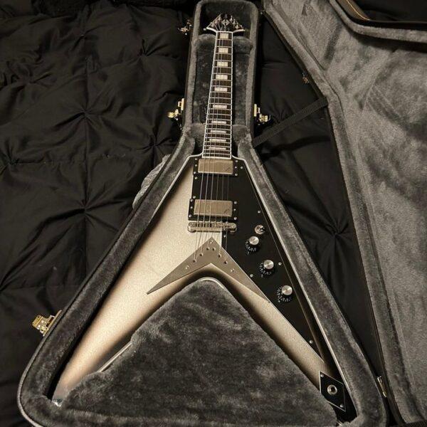 Epiphone Brent Hinds Signature Flying V Custom w/OHSC 2016