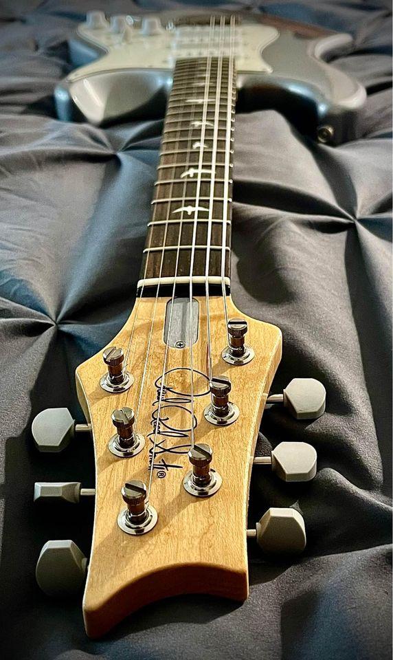 PRS Silver Sky core model guitar