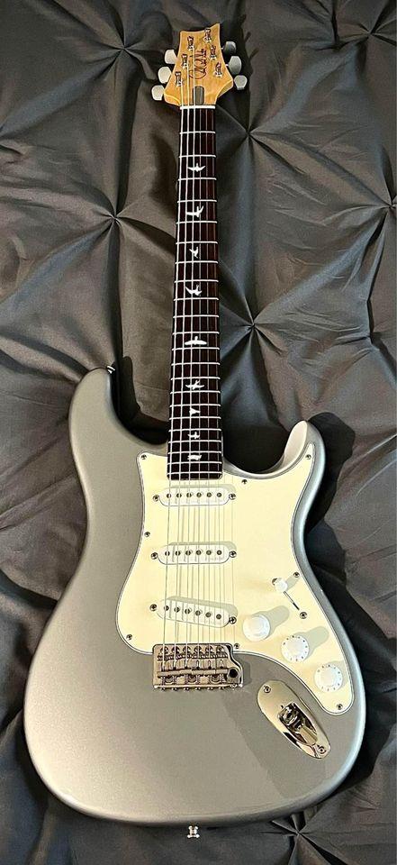 PRS Silver Sky core model guitar