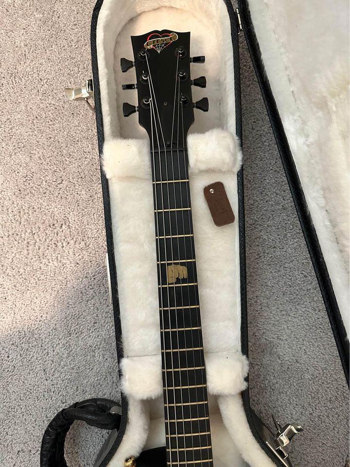 les paul menace guitar