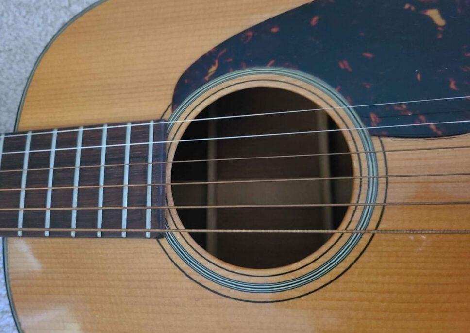 Martin Guitar 5-18