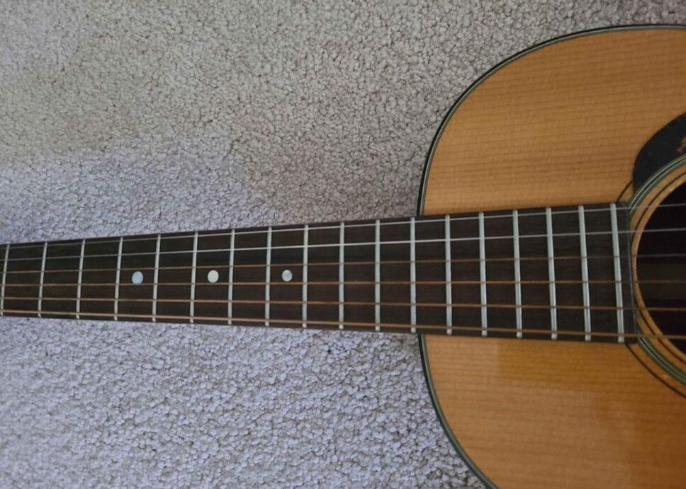Martin Guitar 5-18