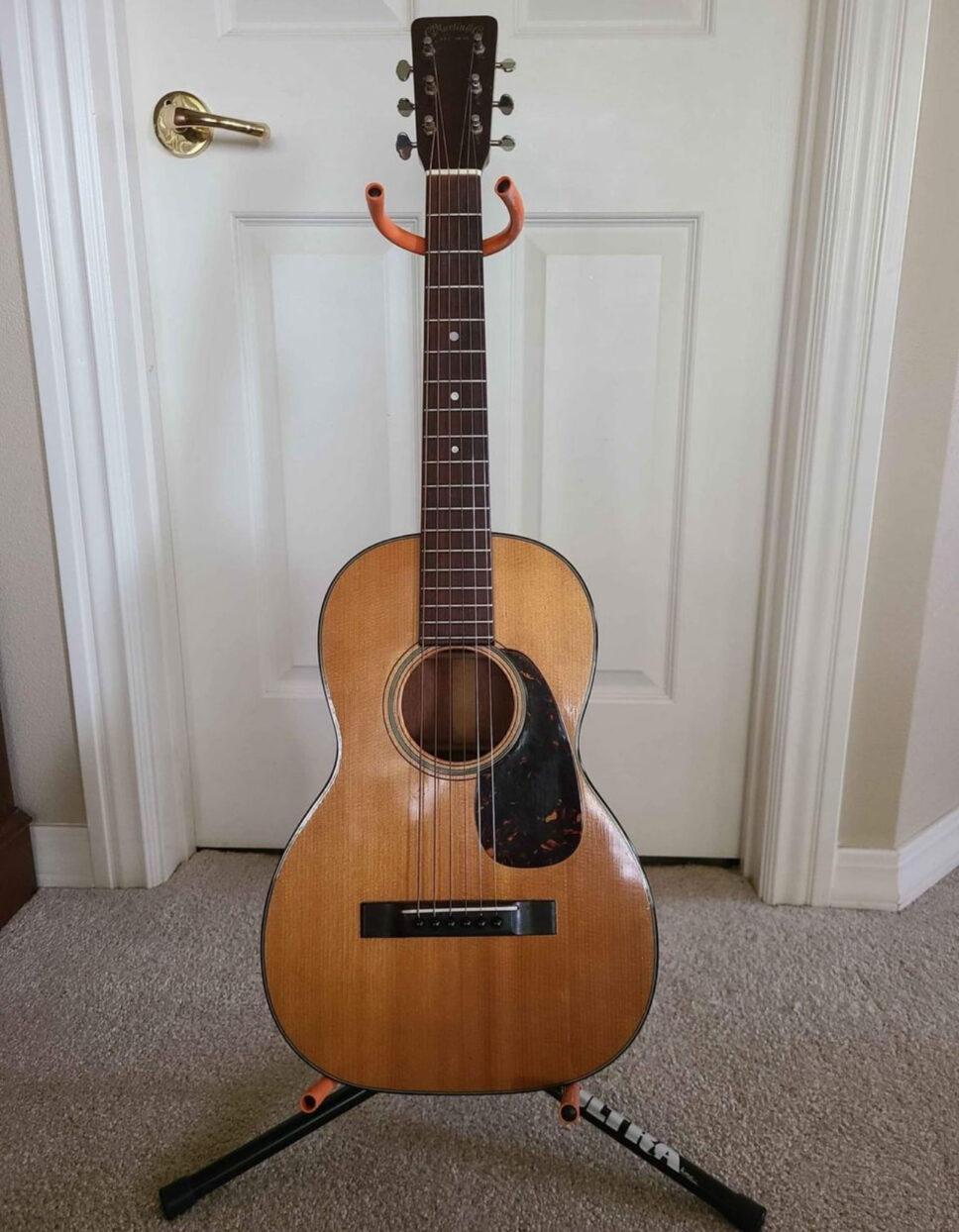 Martin Guitar 5-18