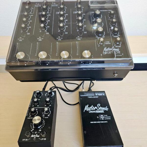 Master Sounds Valve 4 w/Linear power supply and analog FX in