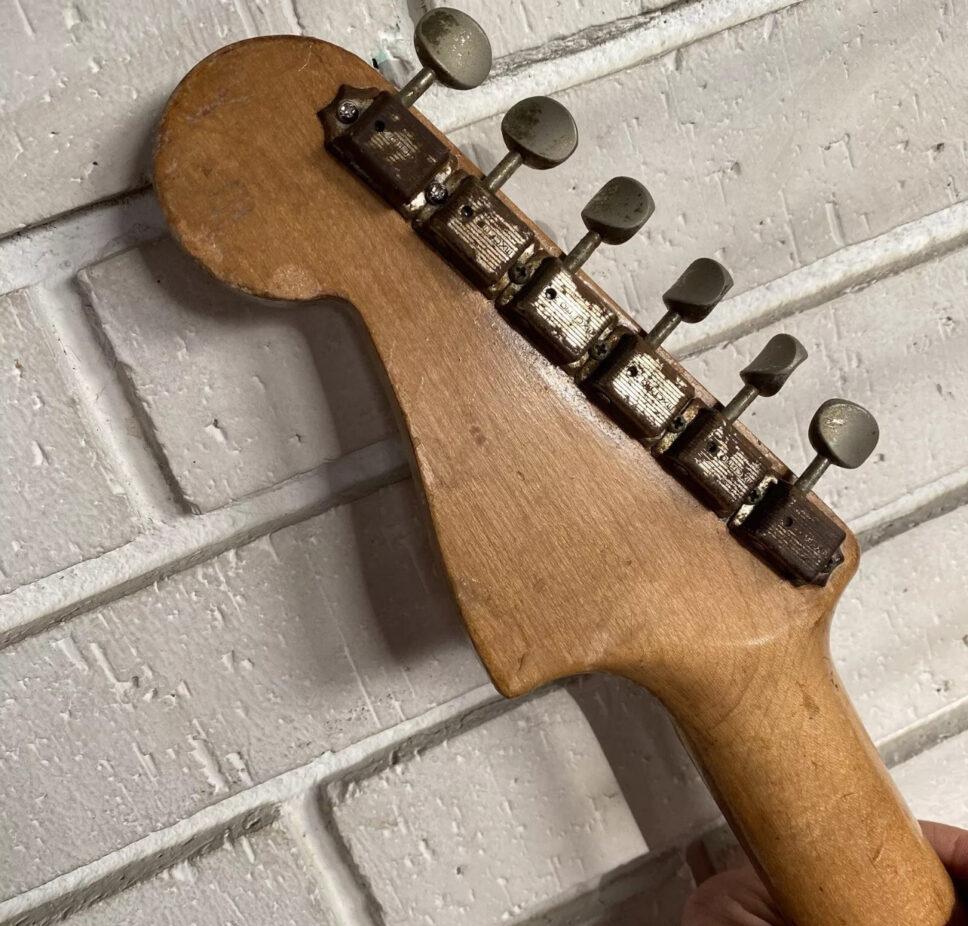 1959 Fender Jazzmaster - Fiesta Red