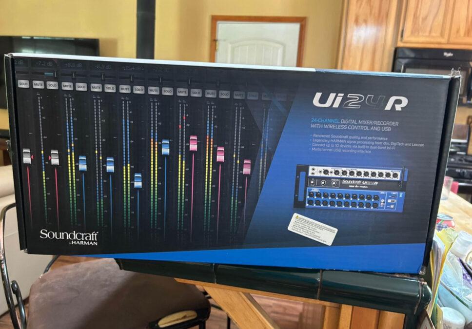 Soundcraft UI24 24 channel, Digital Rack Mount Audio Mixer