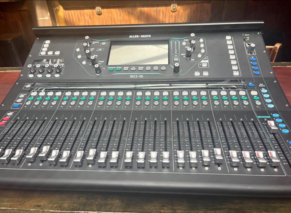 Allen&Heath SQ-6 Soundboard