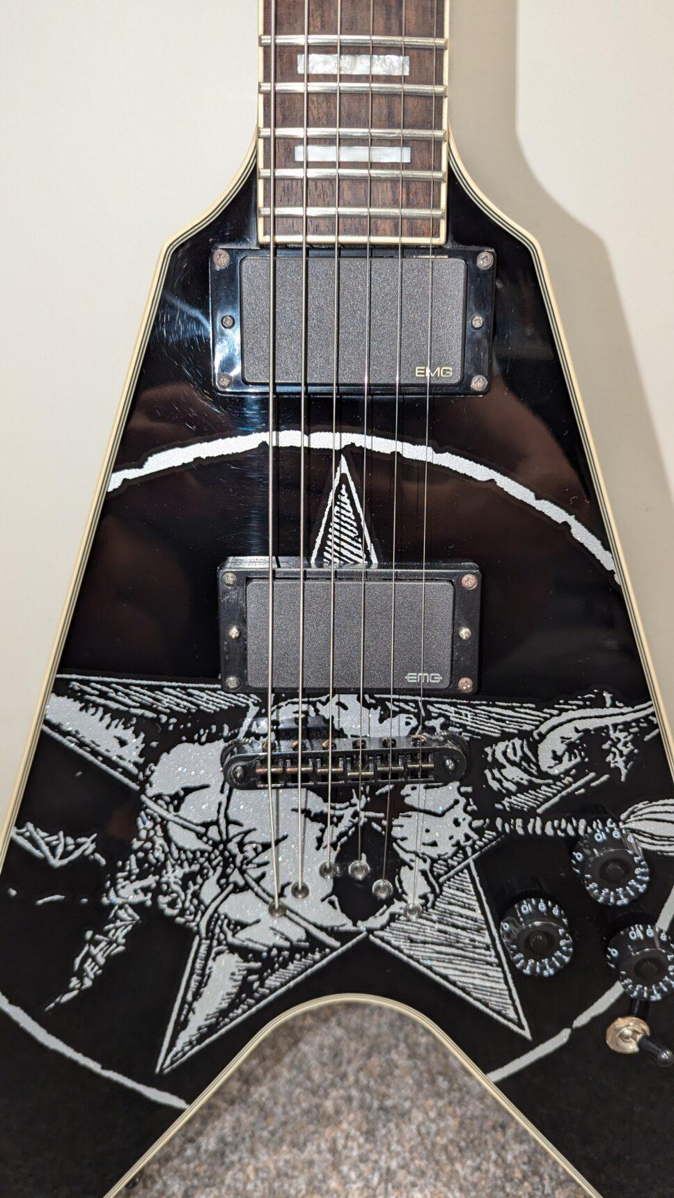 Dean V Guitar Eric Peterson Signature - Rare!
