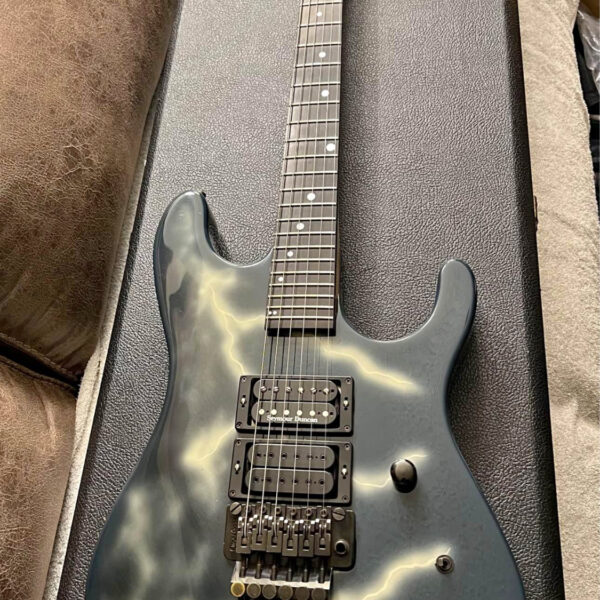 ORIGINAL 1987 VIVIAN CAMPBELL SIGNATURE MODEL LIGHTNING BOLT