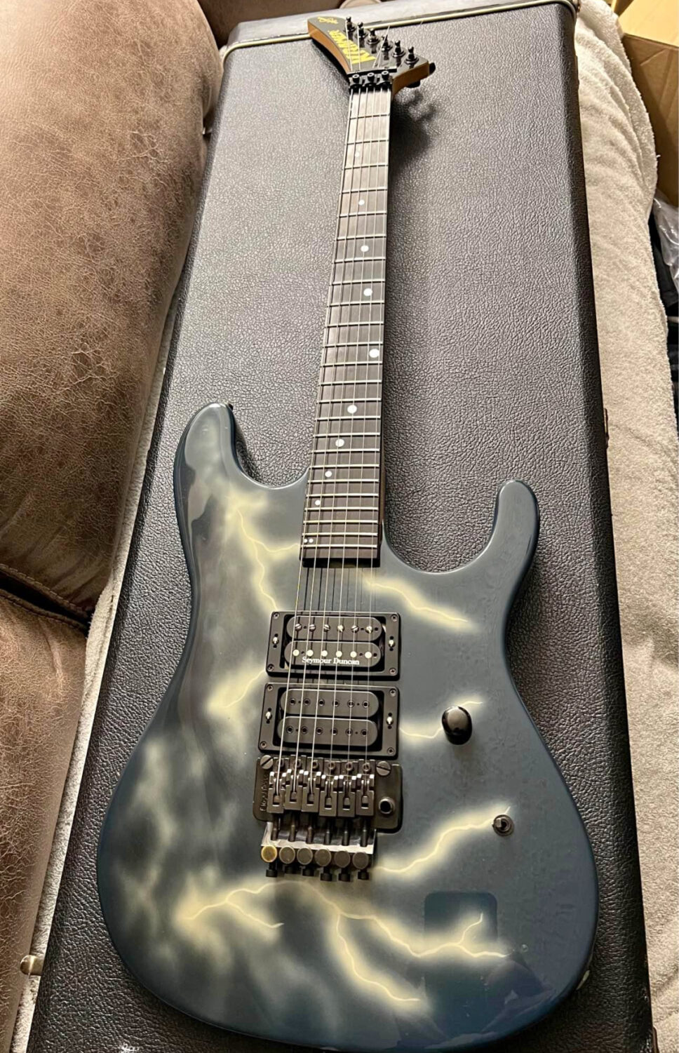 ORIGINAL 1987 VIVIAN CAMPBELL SIGNATURE MODEL LIGHTNING BOLT